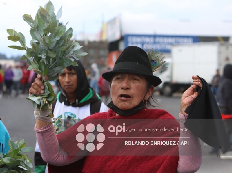 INDIGENAS PANAMERICANA LATACUNGA