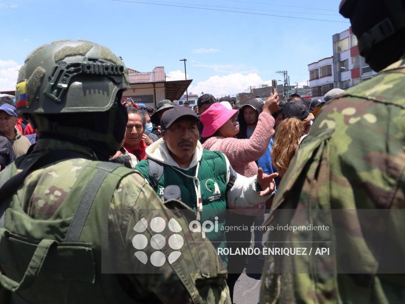 MARCHA CONAIE LATACUNGA