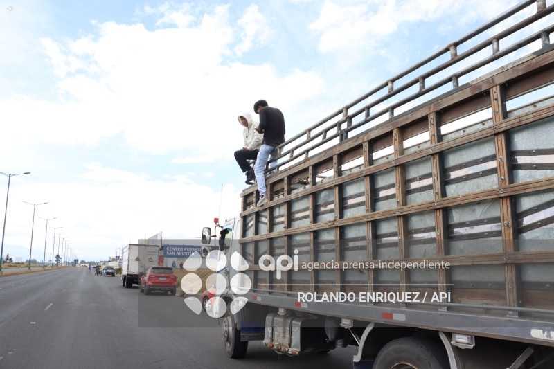 INDIGENAS PANAMERICANA LATACUNGA