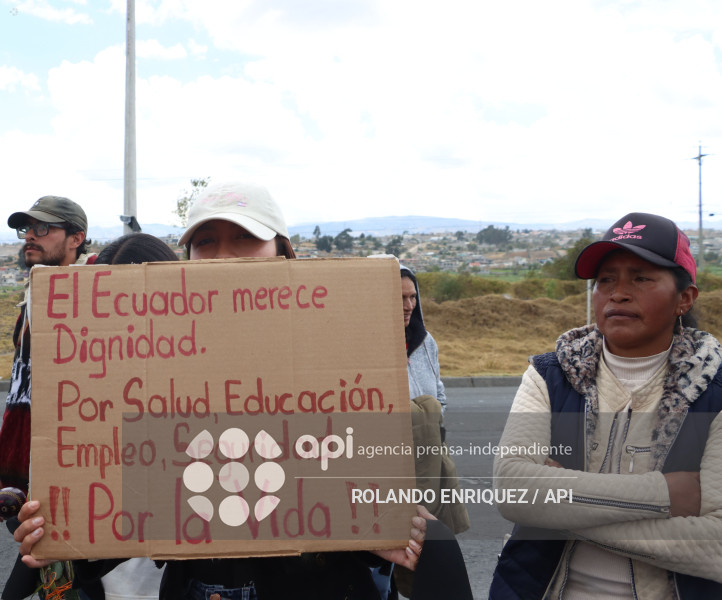 INDIGENAS PANAMERICANA LATACUNGA