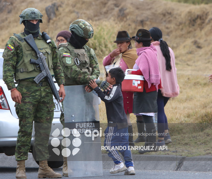 INDIGENAS PANAMERICANA LATACUNGA