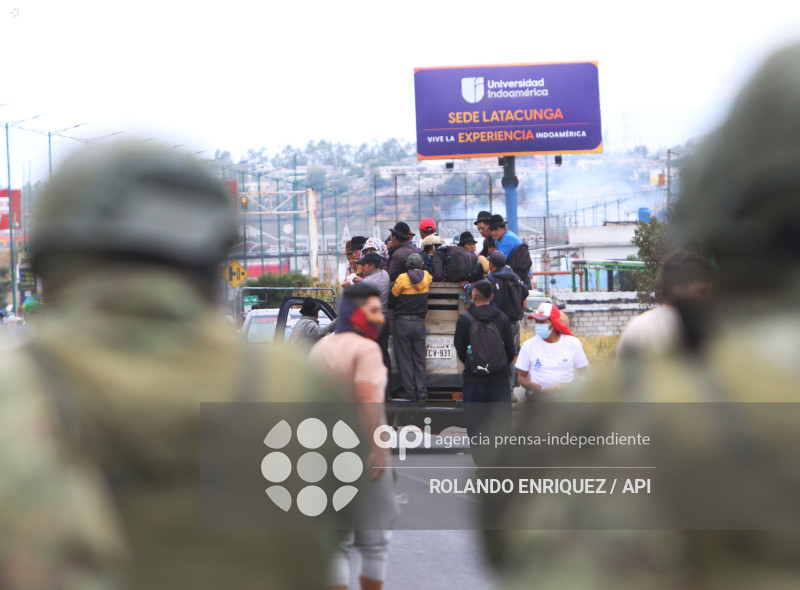 INDIGENAS PANAMERICANA LATACUNGA