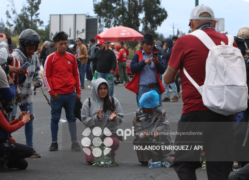 INDIGENAS PANAMERICANA LATACUNGA