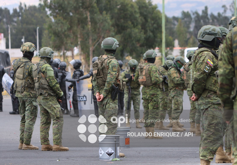 INDIGENAS PANAMERICANA LATACUNGA