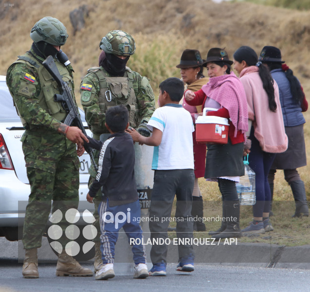 INDIGENAS PANAMERICANA LATACUNGA