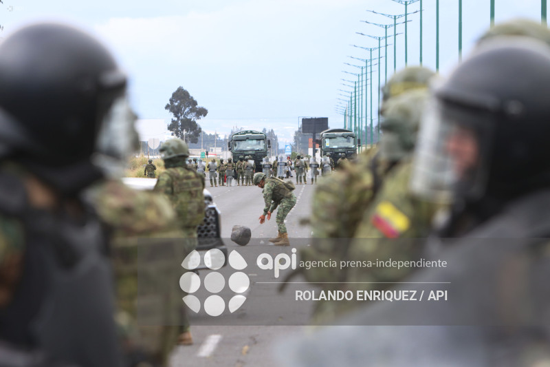 INDIGENAS PANAMERICANA LATACUNGA