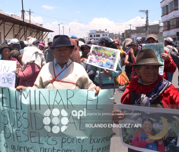 MARCHA CONAIE LATACUNGA