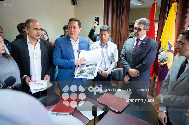 CUENCA-INFORME-QIMSAKOCHA-AUTORIDADES