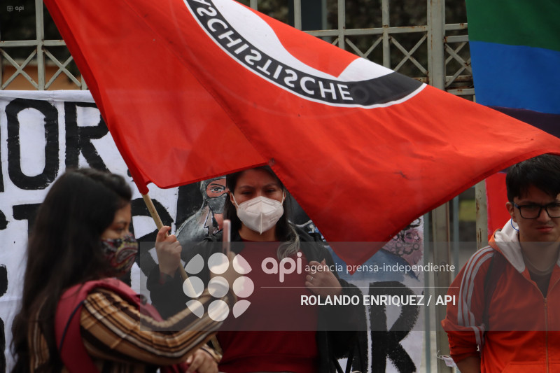 ESTUDIANTES DE LA CENTRAL PROTESTAN FISCALIA DE FLAGRANCIA