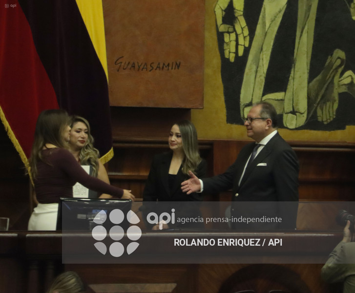 ASAMBLEA POSESIONA A FABIAN FABARA JUDICATURA