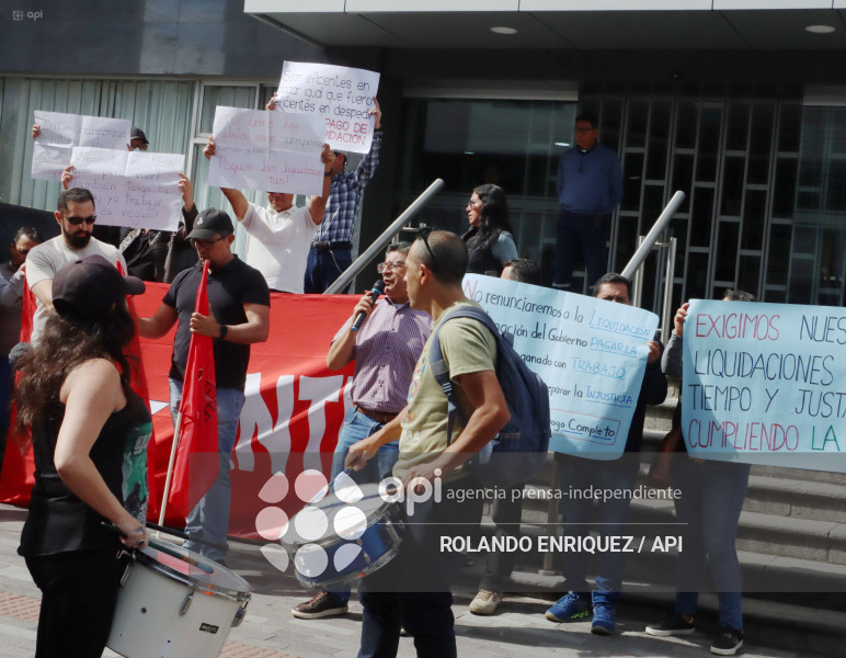 EX TRABAJADORES PETROECUADOR PROTESTA