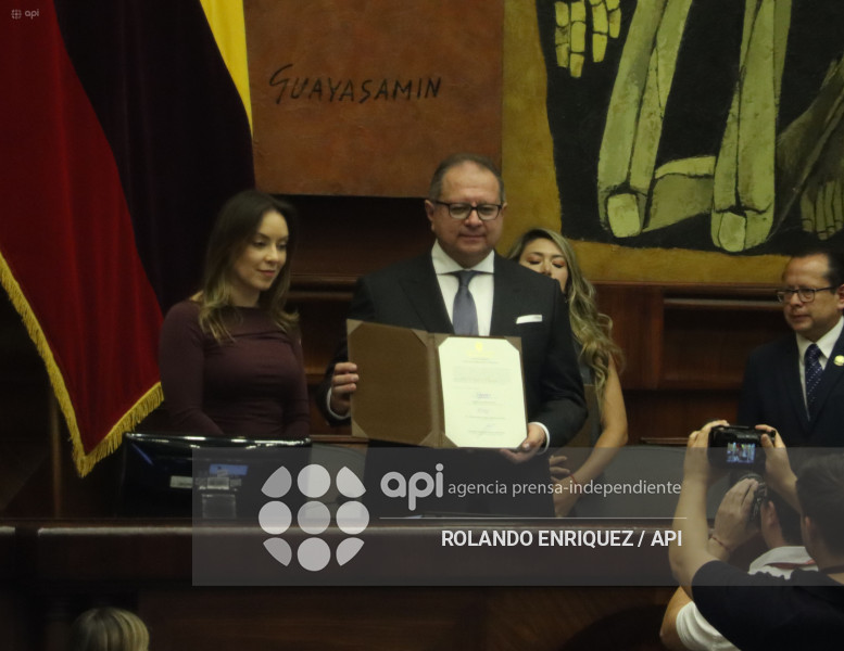 ASAMBLEA POSESIONA A FABIAN FABARA JUDICATURA