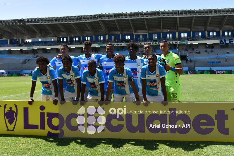 FBL-LIGA ECUABET-MANTA-MACARA