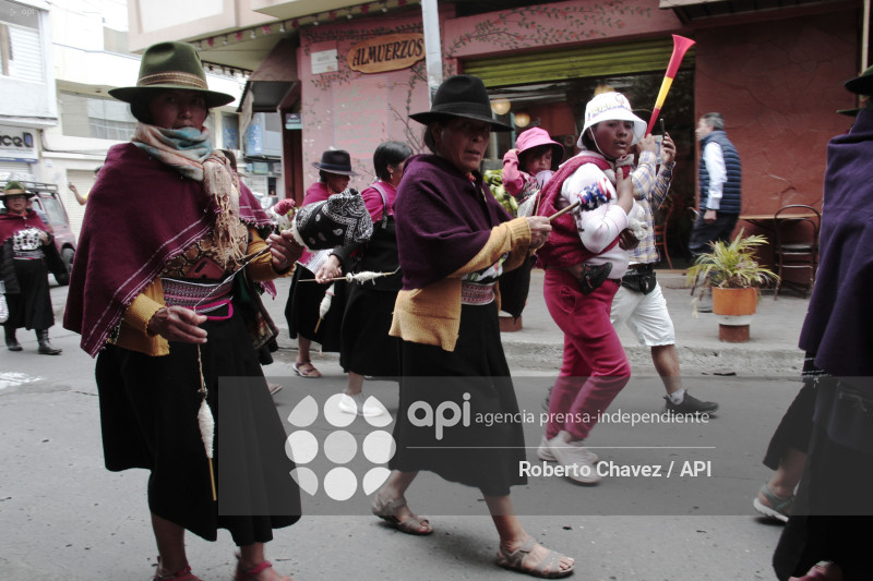 MARCHA PACIFICA INDIGENA EN AMBATO