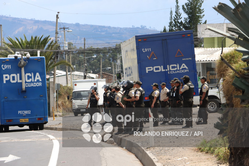 PARO DIFICULTA LA MOVILIDAD EN TABACUNDO