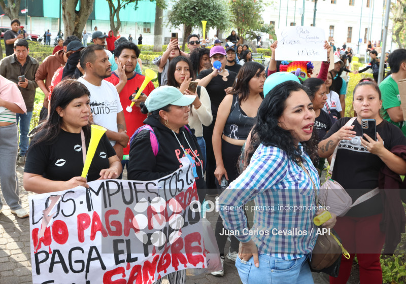 MARCHA-IBARRA-DANIEL NOBOA-PARO NACIONAL-MANIFESTACIONES