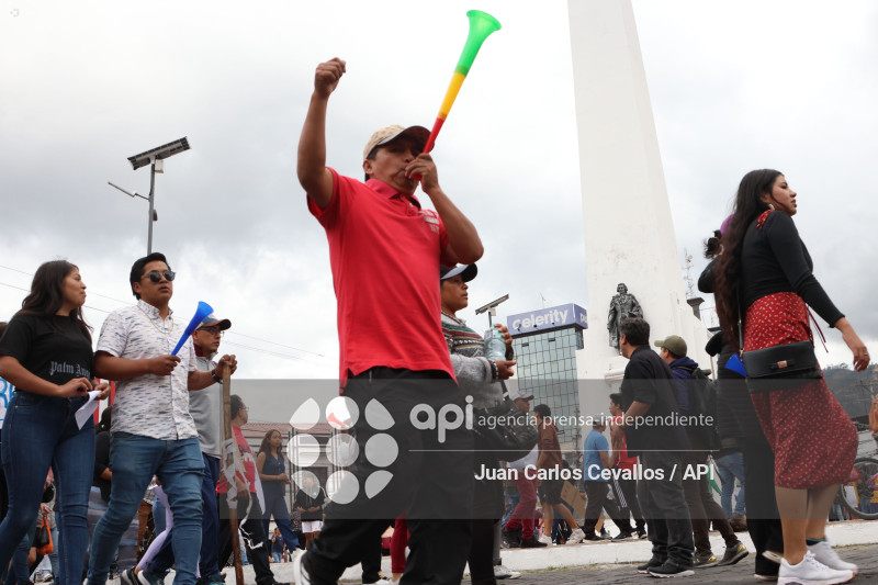 MARCHA-IBARRA-DANIEL NOBOA-PARO NACIONAL-MANIFESTACIONES