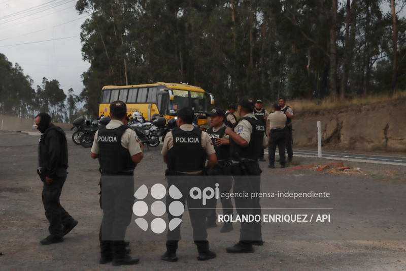 PARO DIFICULTA LA MOVILIDAD EN TABACUNDO