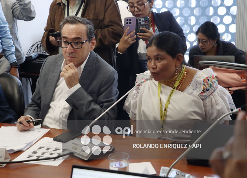 FAMILIARES DETENIDOS PARO COMISION GARANTIAS CONSTITUCIONAL