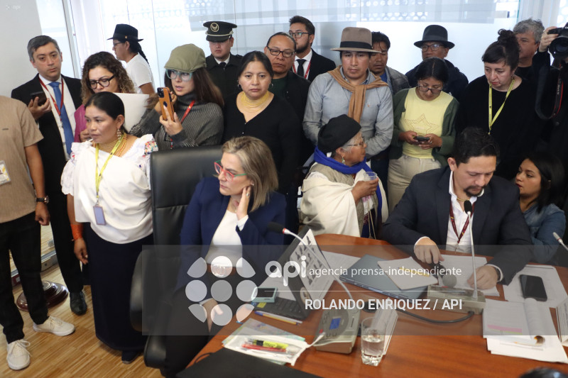 FAMILIARES DETENIDOS PARO COMISION GARANTIAS CONSTITUCIONAL