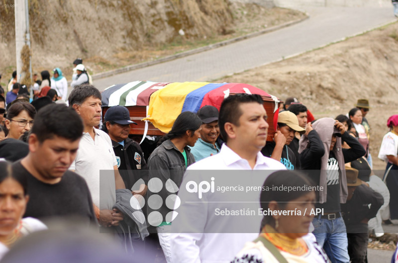LUIS EFRAIN FUÉREZ BONILLA-COTACACHI-QUIROGA-FUNERAL-PARO NACIONAL-MANIFESTACIONES