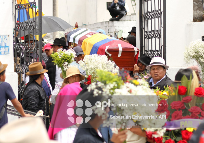 LUIS EFRAIN FUÉREZ BONILLA-COTACACHI-QUIROGA-FUNERAL-PARO NACIONAL-MANIFESTACIONES