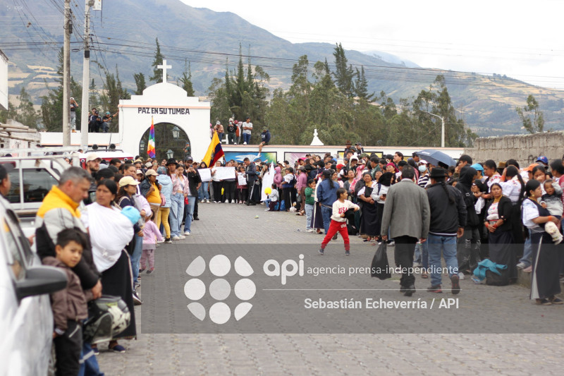 LUIS EFRAIN FUÉREZ BONILLA-COTACACHI-QUIROGA-FUNERAL-PARO NACIONAL-MANIFESTACIONES