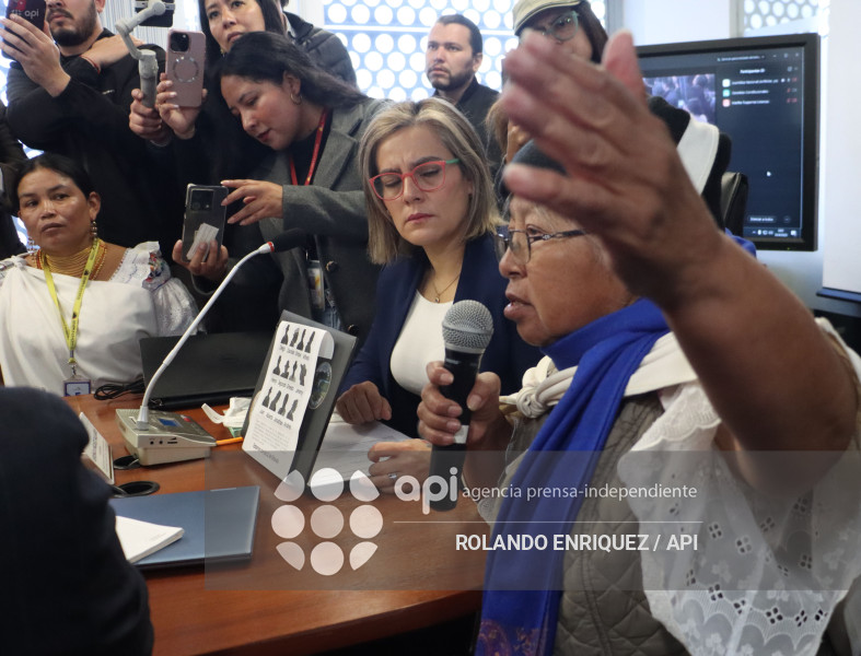 FAMILIARES DETENIDOS PARO COMISION GARANTIAS CONSTITUCIONAL