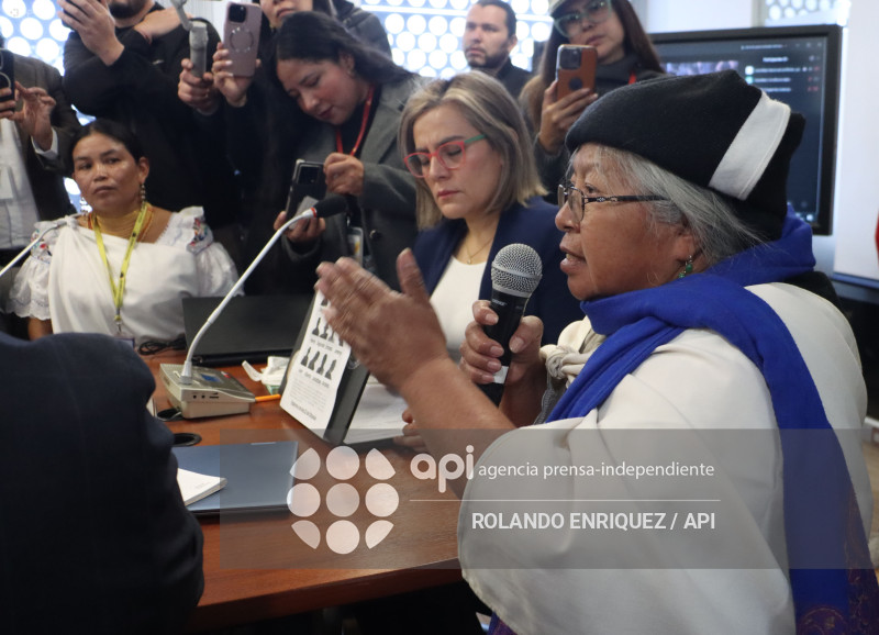 FAMILIARES DETENIDOS PARO COMISION GARANTIAS CONSTITUCIONAL