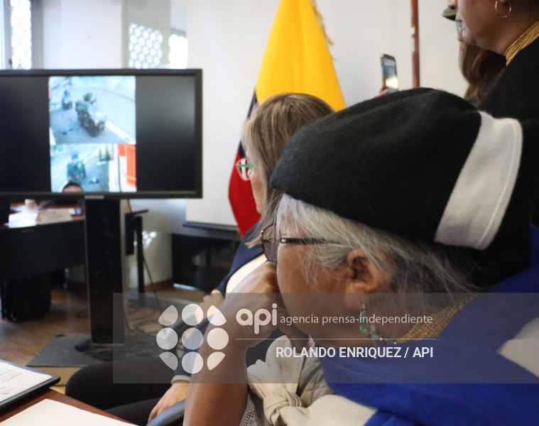 FAMILIARES DETENIDOS PARO COMISION GARANTIAS CONSTITUCIONAL