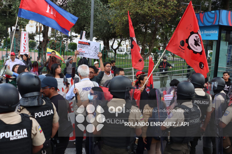 PLANTON MINISTERIO DE DEFENSA