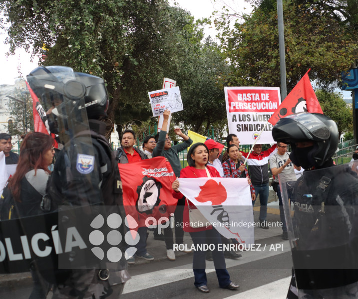 PLANTON MINISTERIO DE DEFENSA