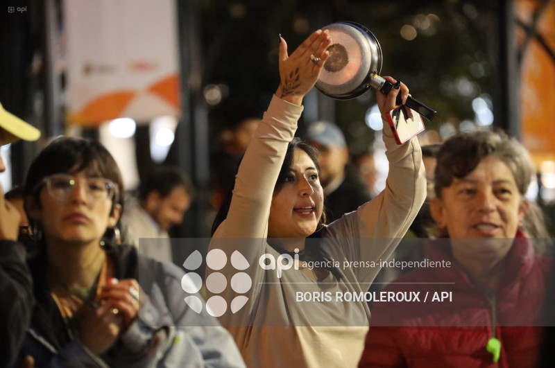 CUENCA-PROTESTA DE CACEROLAS-GOBIERNO