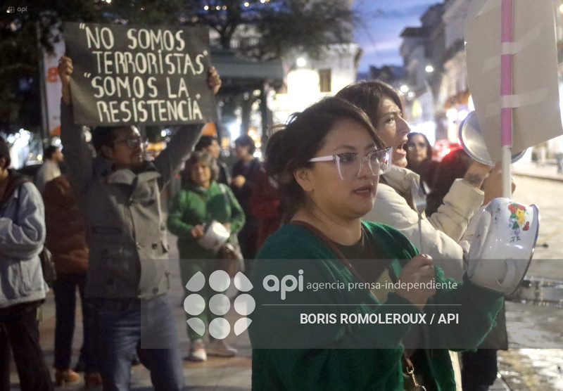CUENCA-PROTESTA DE CACEROLAS-GOBIERNO