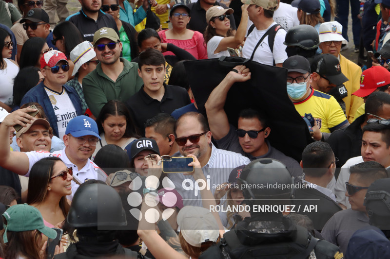 SIMPATIZANTES NOBOA ARBOLITO