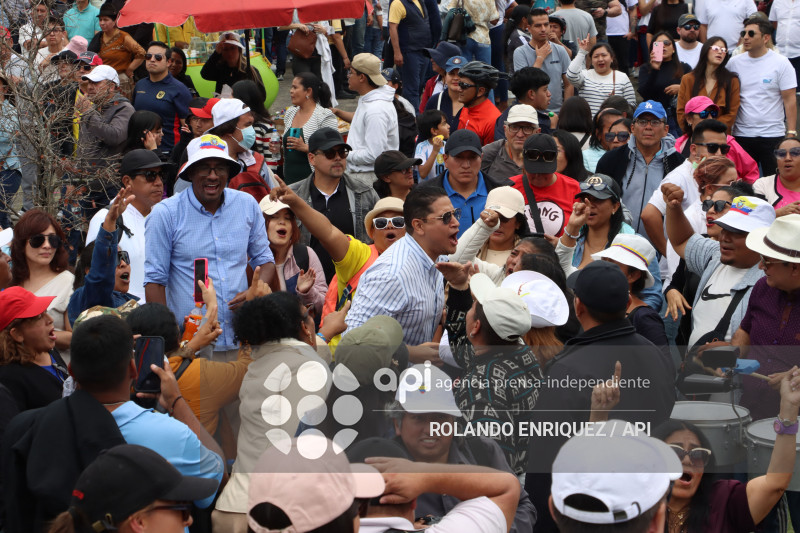 SIMPATIZANTES NOBOA ARBOLITO