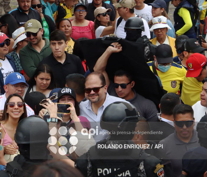 SIMPATIZANTES NOBOA ARBOLITO