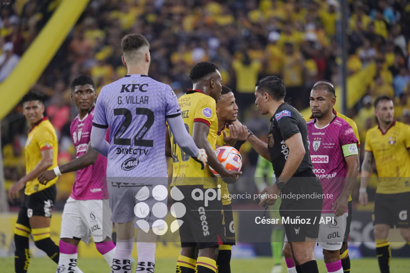 FBL-LIGAECUABET-BARCELONA-IDV