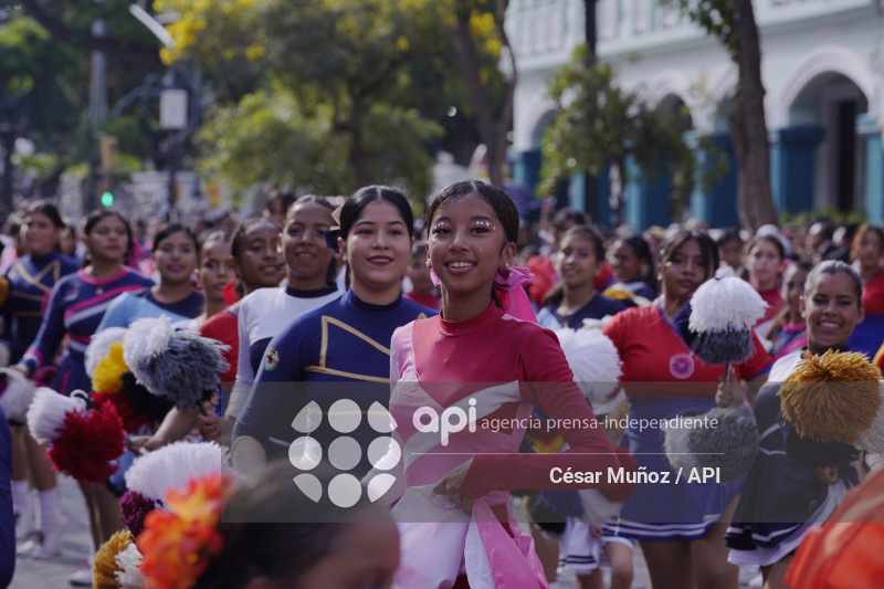 GYE-DESFILE ALEGORICO