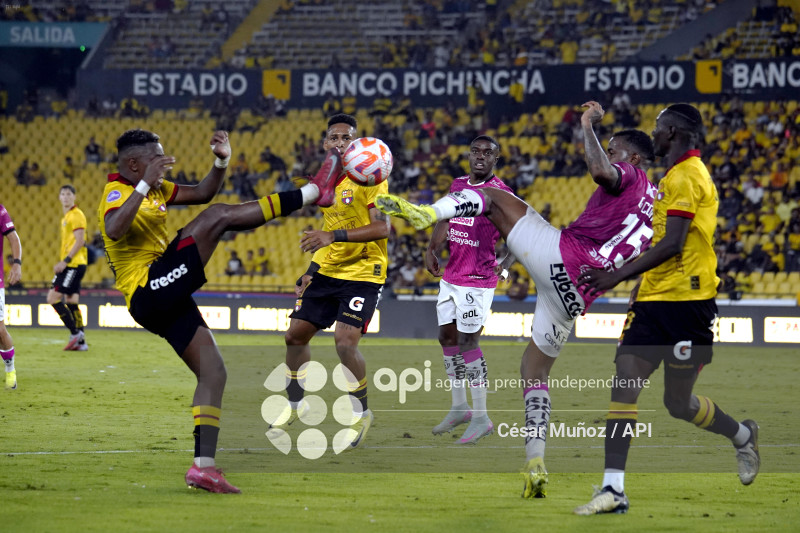 FBL-LIGAECUABET-BARCELONA-IDV