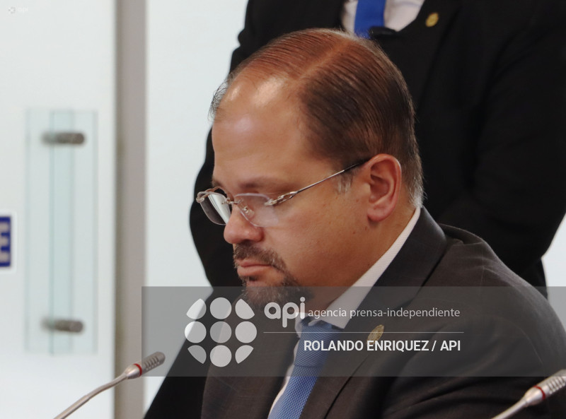 REINBERG COMISION ASUNTOS INTERNACIONALES