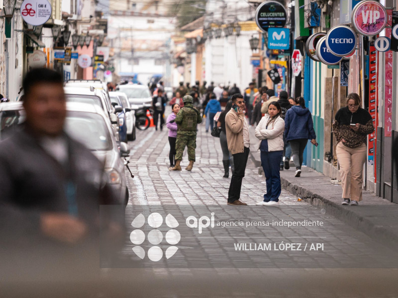 SEGURIDAD GOBERNACION COTOPAXI