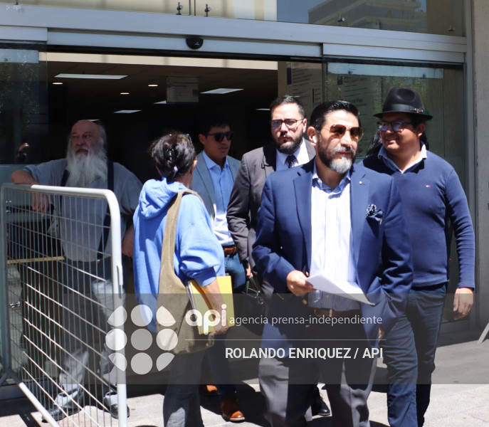 APAWKI CASTRO DEMANDA CONGELACION CUENTA