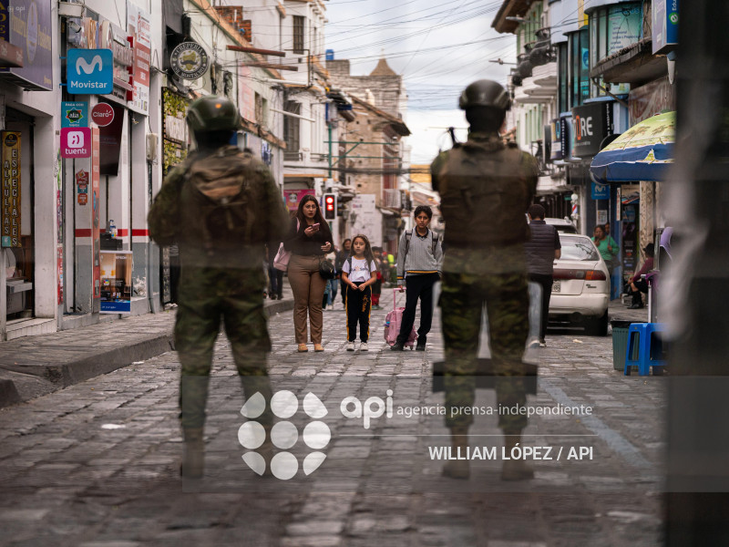 SEGURIDAD GOBERNACION COTOPAXI