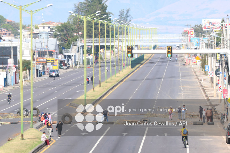 ATUNTAQUI-ANTONIO ANTE-PARO NACIONAL-MANIFESTACIONES-COMERCIO