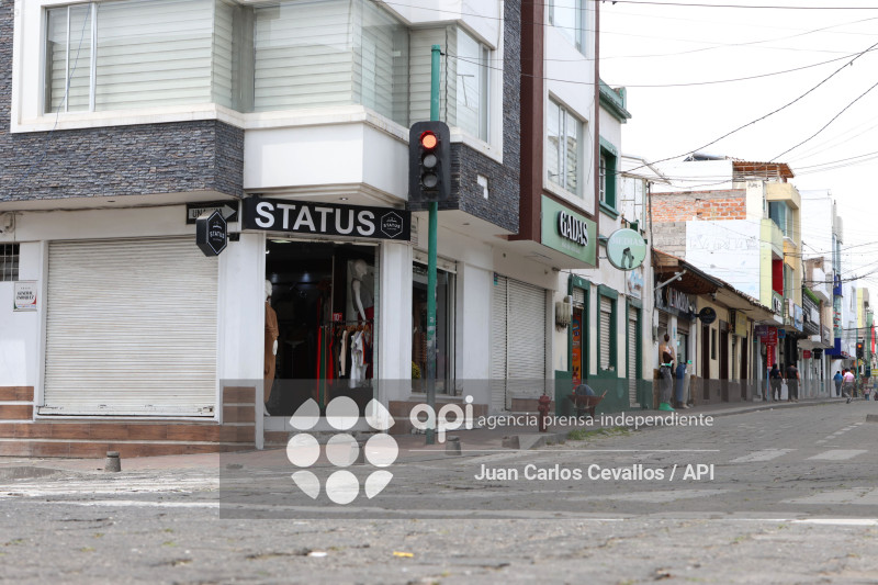 ATUNTAQUI-ANTONIO ANTE-PARO NACIONAL-MANIFESTACIONES-COMERCIO