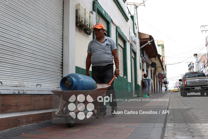 ATUNTAQUI-ANTONIO ANTE-PARO NACIONAL-MANIFESTACIONES-COMERCIO