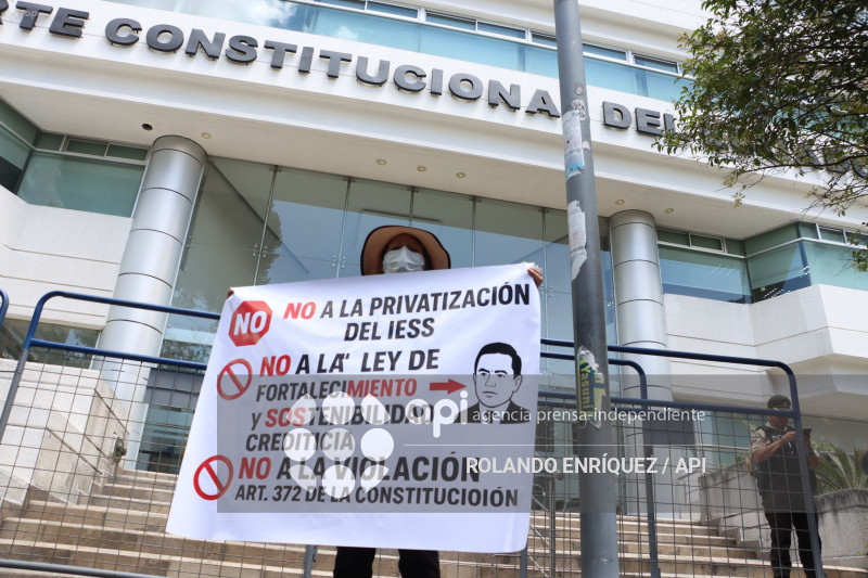 JUBILADOS CORTE CONSTITUCIONAL