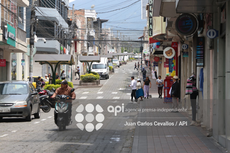 ATUNTAQUI-ANTONIO ANTE-PARO NACIONAL-MANIFESTACIONES-COMERCIO