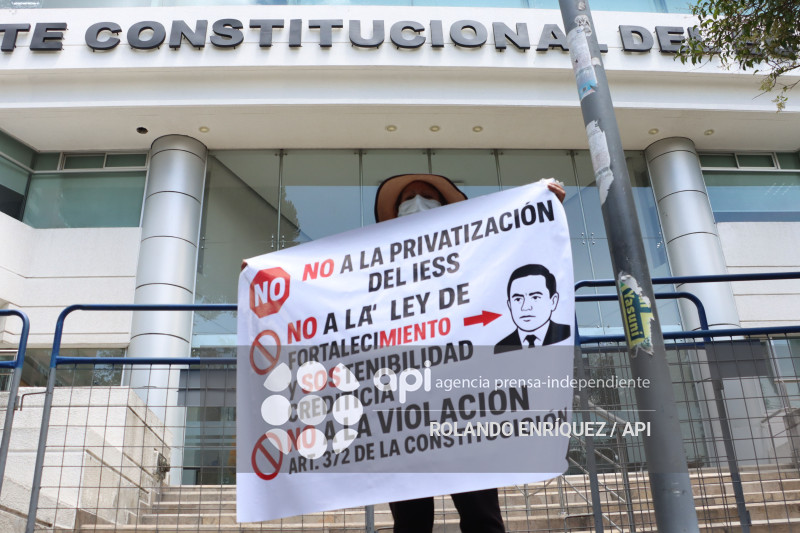 JUBILADOS CORTE CONSTITUCIONAL